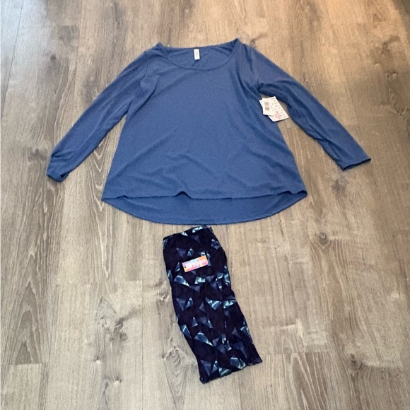 Lularoe outfit new with tag lynnae med solid blue and os leggings - Picture 1 of 1
